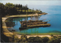 Tre navi ormeggiate a San Vigilio